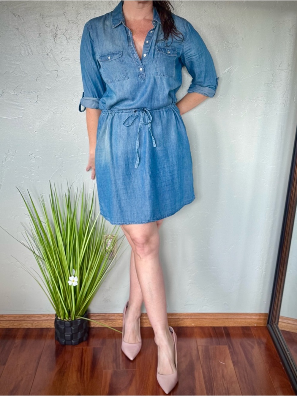 Gloria Vanderbilt Light Denim Blue Shirt Dress w/Tie Waist & Adjustable Sleeve